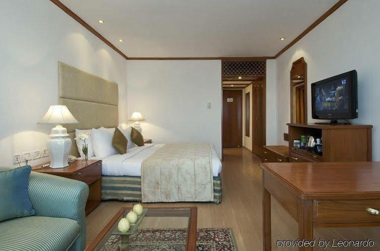 ホテル タジ バンジャーラ ハイデラバード エクステリア 写真 A room at the Taj Bengal